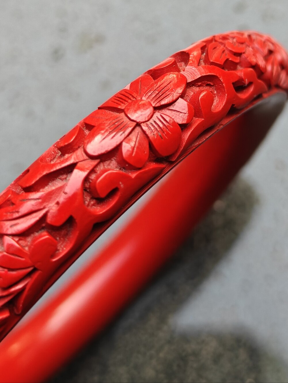 VTG Chinese lacquer "cinnabar" bangle bracelets